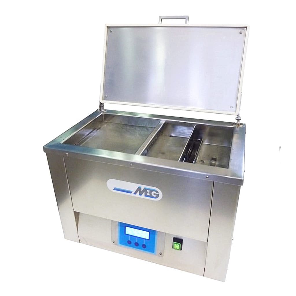 Ultrasonic cleaning tank with oil remover UCT 16 6 D LCD